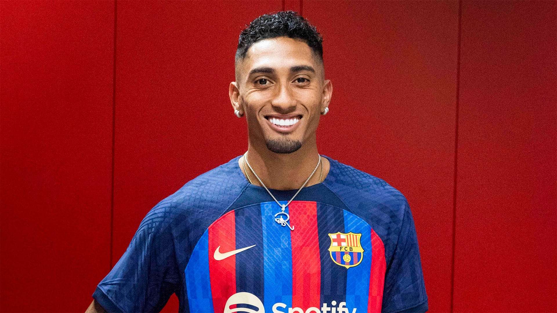 梅西以自己 梅西以自己