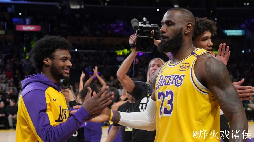 詹姆斯26分助力布朗尼首秀得分 骑士力克湖人喜迎5连胜